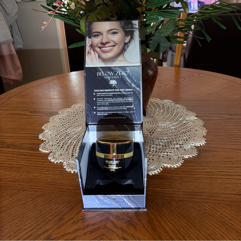 Below Zero Skincare Serum - Gold and Black